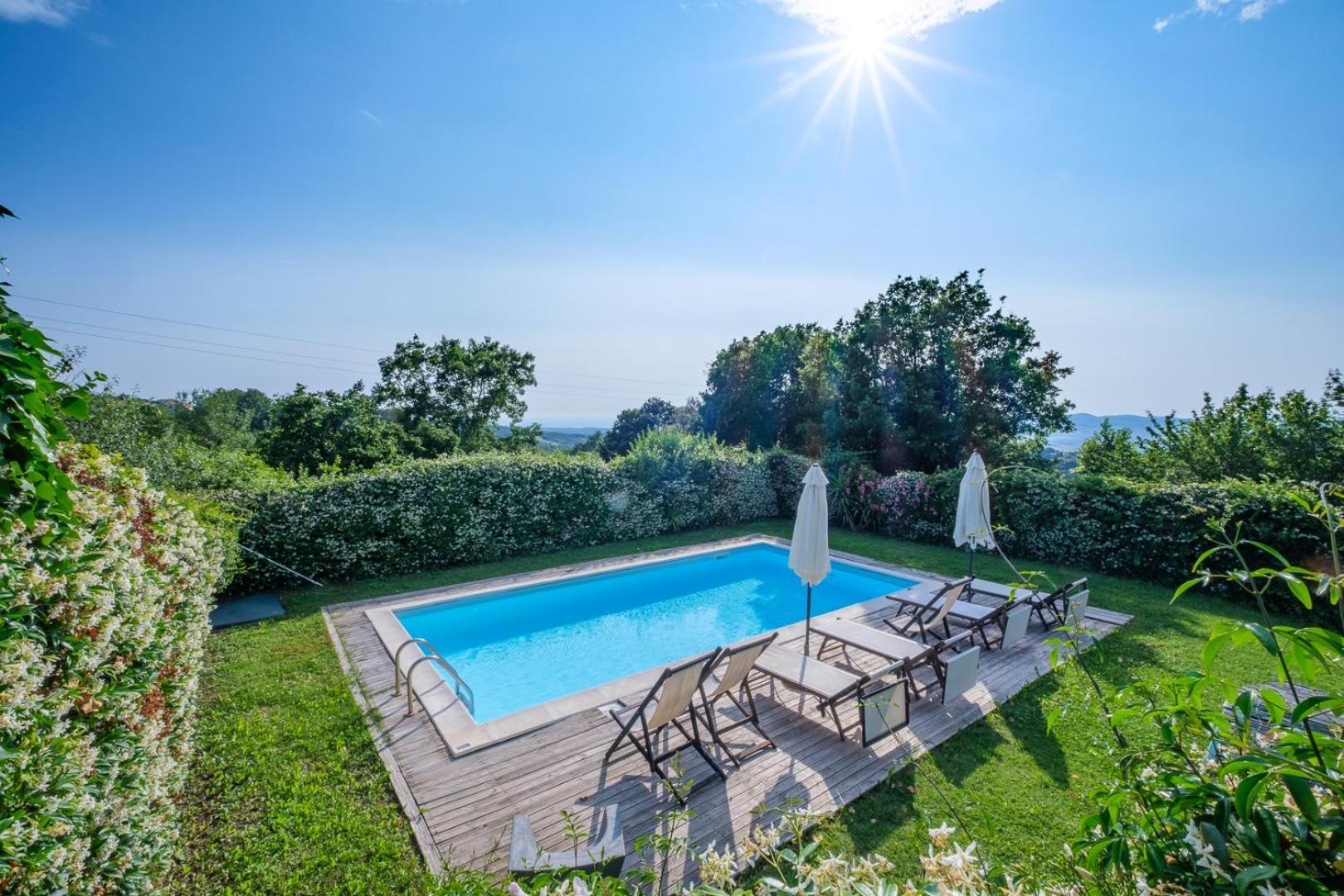 Villa Di Campagna 10 Posti Con Piscina Privata Castellina Marittima Exterior photo